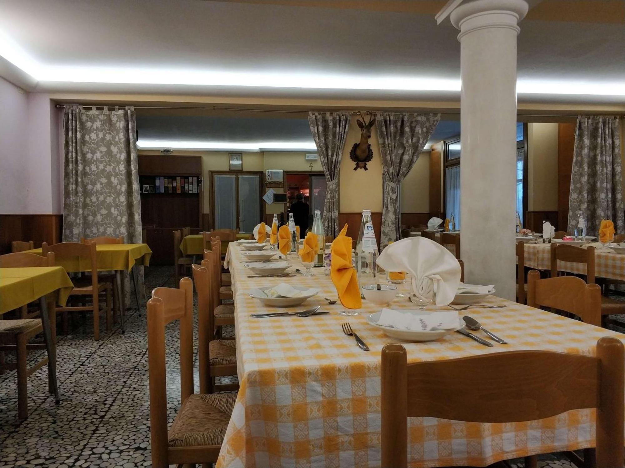 Albergo Ristorante "Al Sole" Lusiana Esterno foto